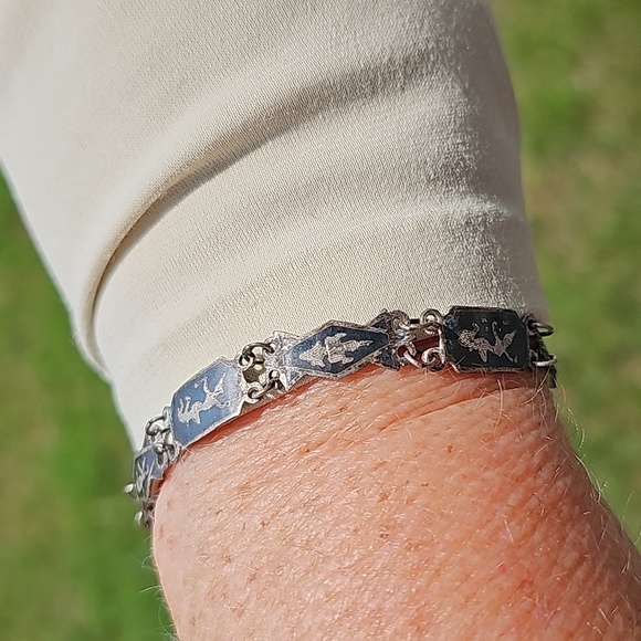 Vintage Siam Silver Bracelet - Picture 7 of 12